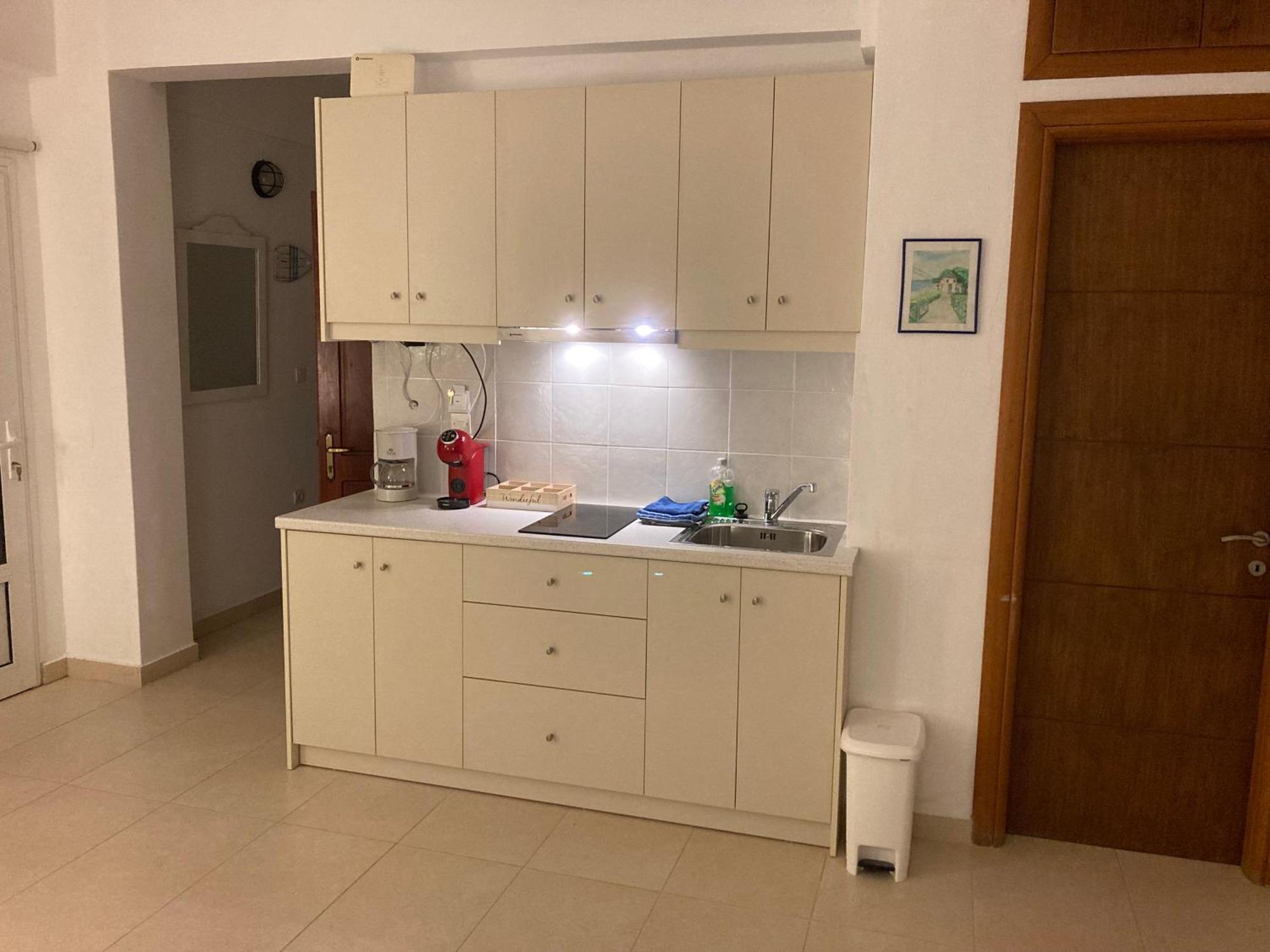 Mimis & Connie 2 Apartment Карпатос Екстериор снимка