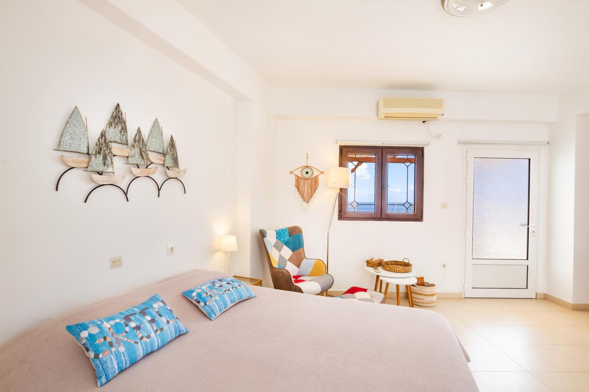 Mimis & Connie 2 Apartment Карпатос Екстериор снимка